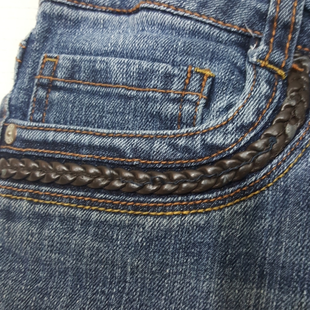 I.e.i. Ashley low rise cut off distressed..SZ 5R - Picture 4 of 7